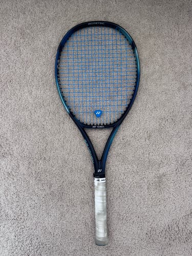 YONEX EZONE Tennis Racquet (Used)