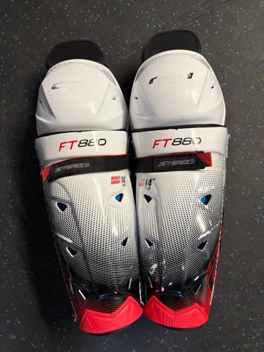 Senior CCM Jetspeed FT880 14" Shin Pads (Used)