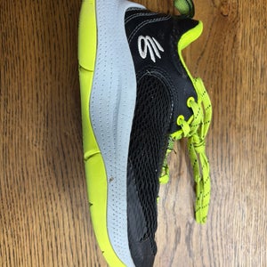 Kid's 3.5Y (Big Kids / Youth) Under Armour Shoes (Used)