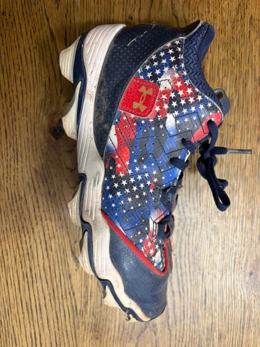 Kid's 5.5Y (Big Kids / Youth) Under Armour Harper 9 (Used)