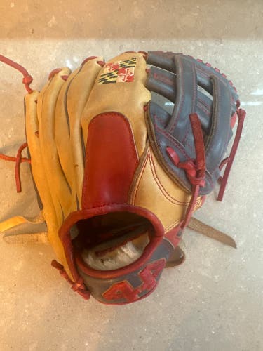 44 Pro Custom RH Baseball Glove 11.5" (Used)