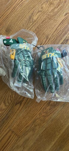STX Surgeon RZR2 Lacrosse Gloves (New)