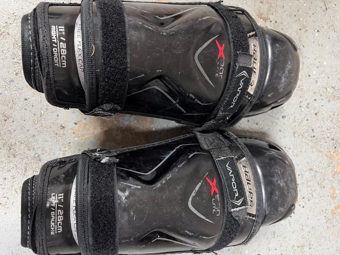 Junior Bauer Vapor X900 Lite 11" Shin Pads (Used)