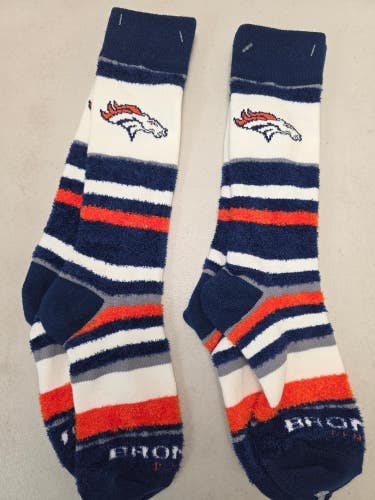 ST15 Mens NFL DENVER BRONCOS Lot of 2 Crew Socks MEDIUM 5-10 New