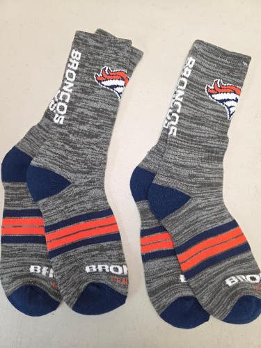 ST18 Mens NFL DENVER BRONCOS Lot of 2 Crew Socks LARGE 8-13 New