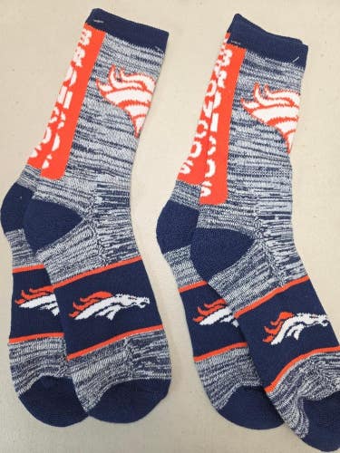ST19 Mens NFL DENVER BRONCOS Lot of 2 Crew Socks LARGE 8-13 New