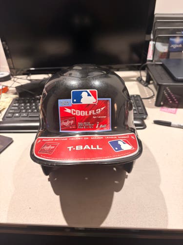 One Size Fits All Rawlings CoolFlo Batting Helmet (Used)