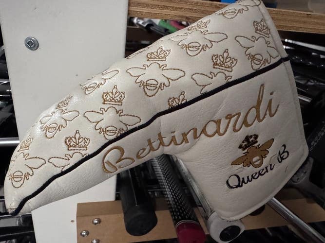 Bettinardi Queen B White Gold Bees Blade Head Cover 2712