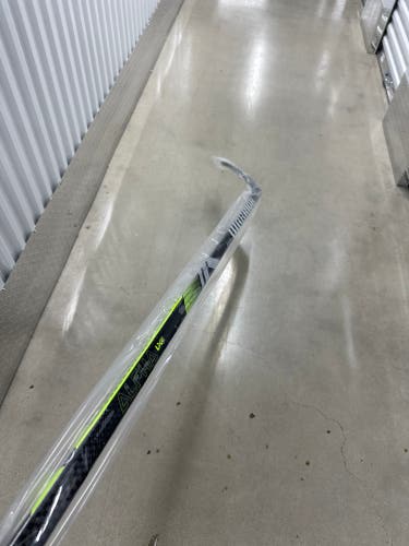 ECHL Senior Warrior Alpha LX2 Right Handed Hockey Stick W28 75 Flex Pro Stock (New)