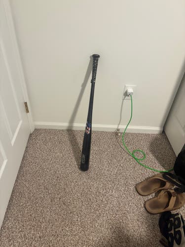 Marucci Bat 32" (Used)