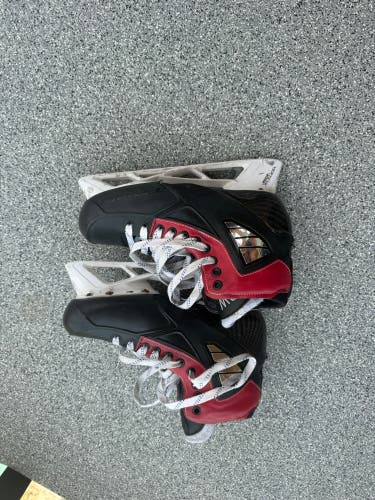 True Custom Pro Hockey Goalie Skates Wide Width 8 (Used)