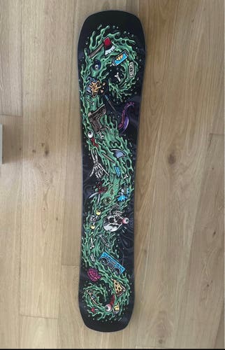 Never summer llama limited edition graphic 157x 157 wide snowboard never summer