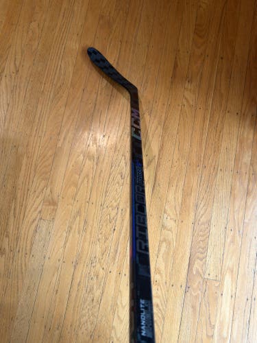Youth CCM Ribcor Trigger 9 Pro Left Hand Hockey Stick P28 30 Flex (Used)