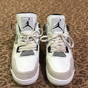 Air Jordan 4 Retro 'Military Black' sneakers