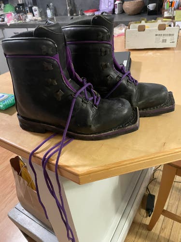 Mondo 27 & 27.5 Telemark Ski Boots Soft Flex (Used)