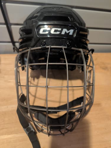 Large CCM Tacks 920 Helmet (Used)