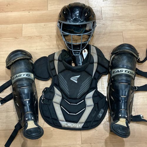 Used Youth Easton Gametime Catcher's Set | Age 9 - 12