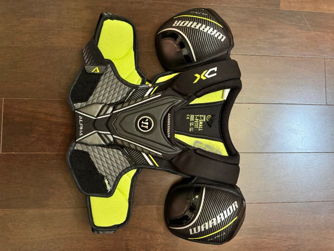 XS Senior Warrior Alpha DX Shoulder Pads (Used)
