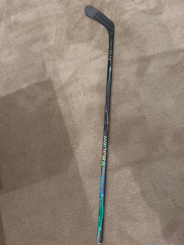 Senior Bauer Vapor Flylite Left Hand Hockey Stick Toe Pattern 65 Flex Pro Stock (New)