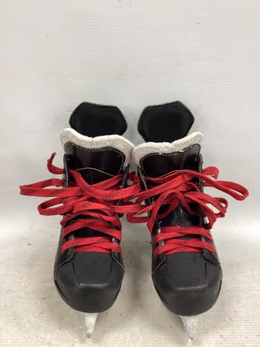 Used CCM TACKS 9040 Youth Hockey Skate Youth 11.0 11851-S000051187