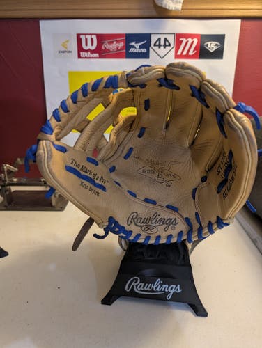 Infield RH Rawlings Select Pro Lite Baseball Glove 11.5" (Used)