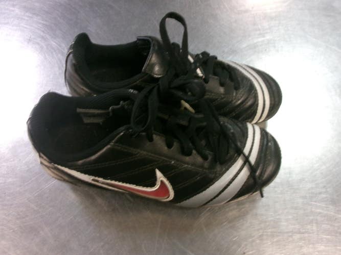 Used Nike Soccer Cleats Black Youth 12.0 11868-S000071780