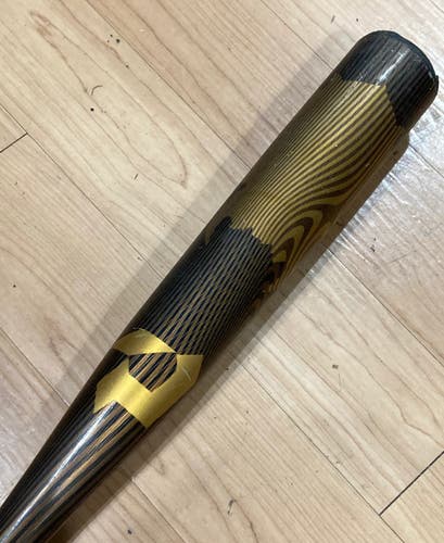 Used BBCOR Certified 2024 DeMarini Voodoo One Bat 32" (-3)