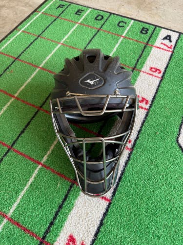Mizuno Samurai Catcher's Mask (Used)