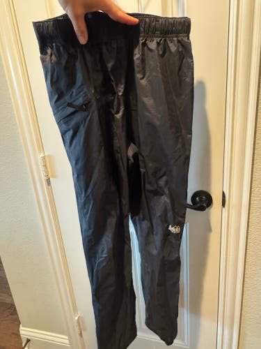 Black Large 14-16 Kids Unisex REI Pants (Used)