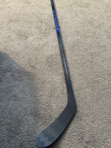Senior CCM Ribcor Trigger 10 Pro Right Hand Hockey Stick P28 80 Flex (New)