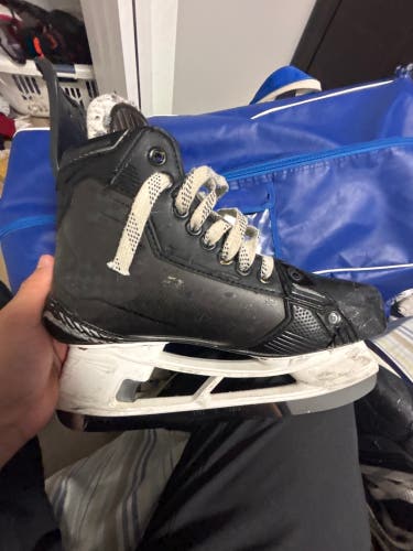 Black/Navy 2024 Bauer Supreme Shadow Hockey Skates Wide Width 6.5 (Used)