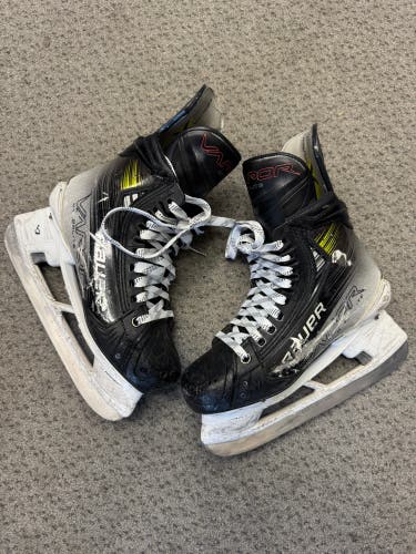 Bauer Vapor Hyperlite 2 Hockey Skates 6 (Used) Fit 2
