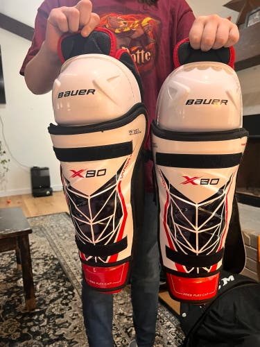 Senior Bauer Vapor X80 15" Shin Pads (New)