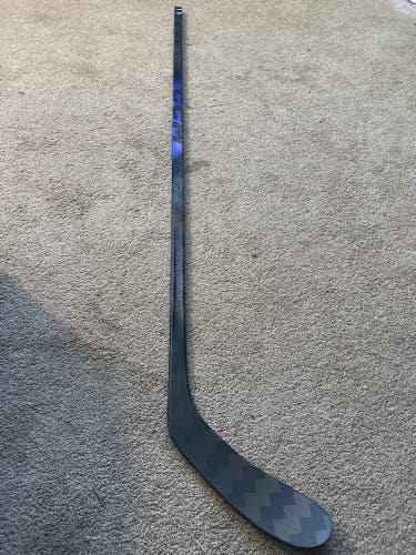 Senior CCM Ribcor Trigger 10 Pro Left Hand Hockey Stick P28 75 Flex (New)