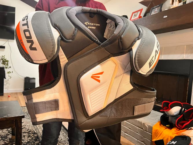 Men's XL Senior Easton M3 Shoulder Pads (New)