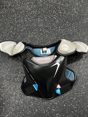Used Maverik EKG CHARGER Lacrosse Shoulder Pads Black SM 11849-S000043843