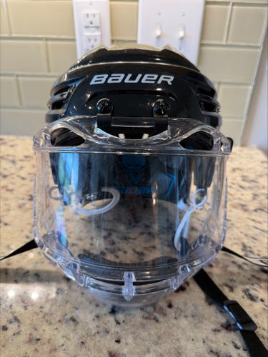 Small Bauer Re-Akt 70 Helmet (Used)