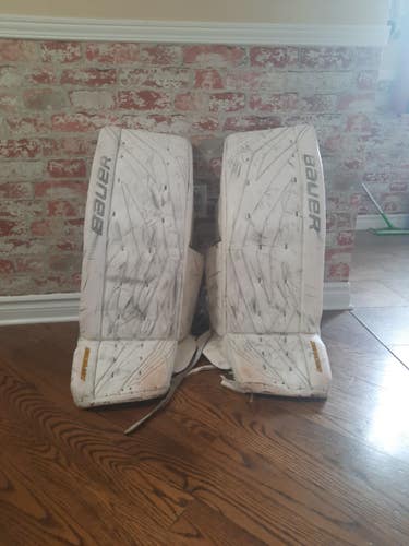 35" 2012 Bauer Supreme TotalOne Goalie Leg Pads (Used)