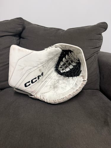 CCM EFlex 6 Glove (Like New)