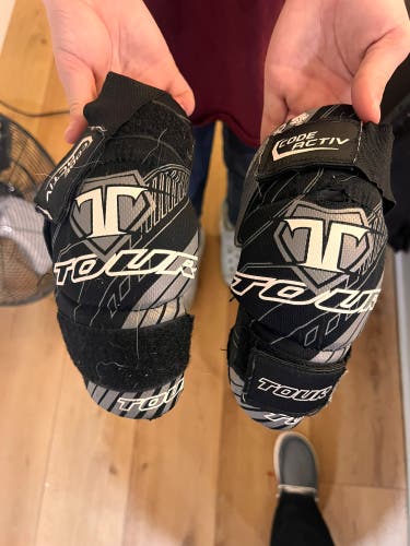 Youth Medium Tour Elbow Pads (Used)