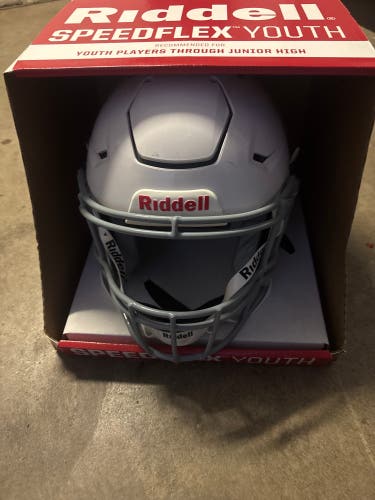 White Youth Medium Riddell SpeedFlex Helmet (New)