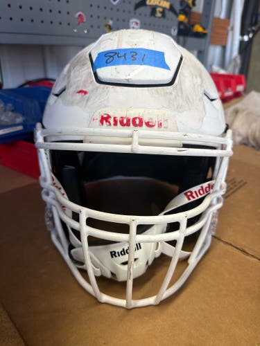USED RIDDELL FLEX ADULT HELMET - LARGE - WHITE METALLIC