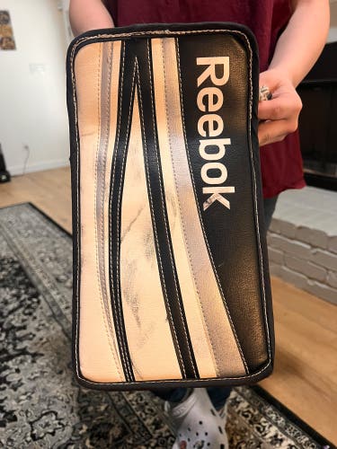Reebok Full Right Blocker (Used)