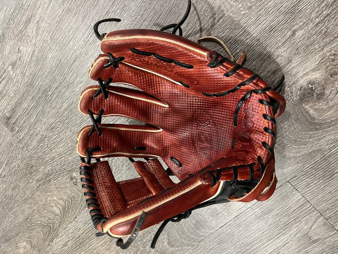 Wilson A2K 1787 RH Infield Baseball Glove 11.75" barely used