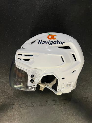 Medium Bauer Re-Akt 150 Helmet Pro Stock (Used)