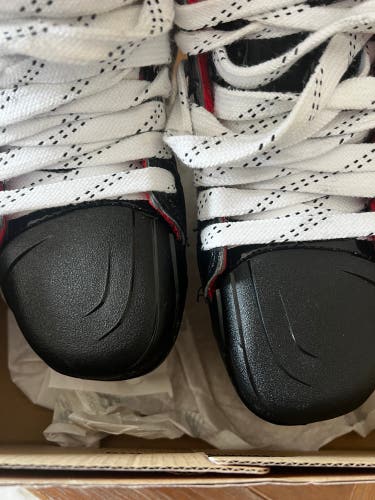Bauer Vapor X4 Hockey Skates Size 6.5 (New)