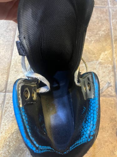 True Hockey Goalie Skates