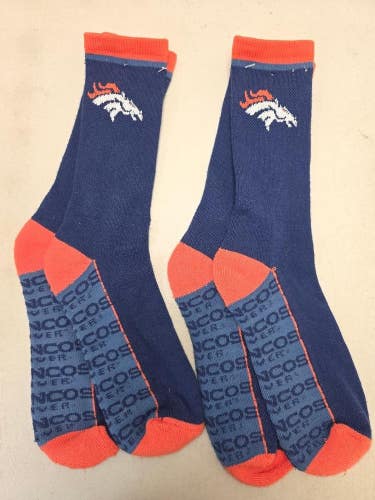 ST50 Mens NFL DENVER BRONCOS Lot of 2 Crew Socks LARGE 8-13 New