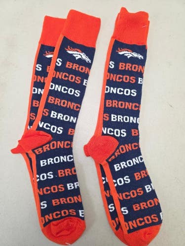 ST68 Mens NFL DENVER BRONCOS Lot of 2 Crew Socks MEDIUM 5-10 New