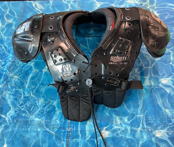 Small Youth Schutt Y Flex 5.2 Shoulder Pads (Used)